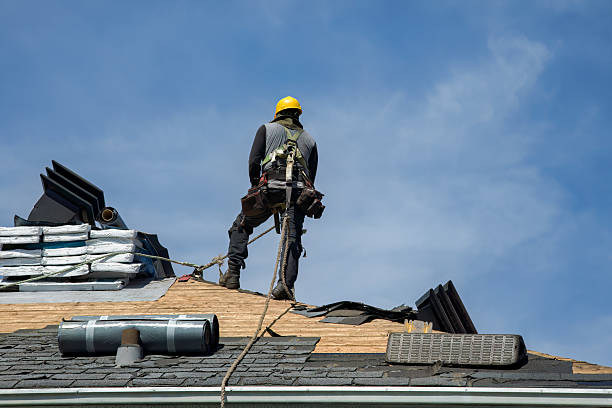 Professional Metal Roofing technician working in Paige, TX